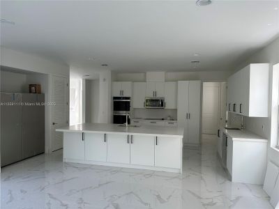 New construction Single-Family house 3537 Forest View Circle, Dania Beach, FL 33312 - photo 14 14