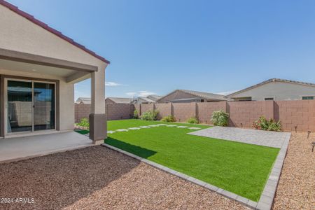 New construction Single-Family house 5522 W Chuck Box Road, Laveen, AZ 85339 - photo 35 35