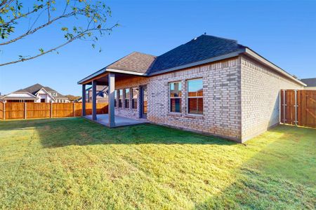 New construction Single-Family house 1053 Longbow Lane, Crowley, TX 76036 Livingston- photo 31 31