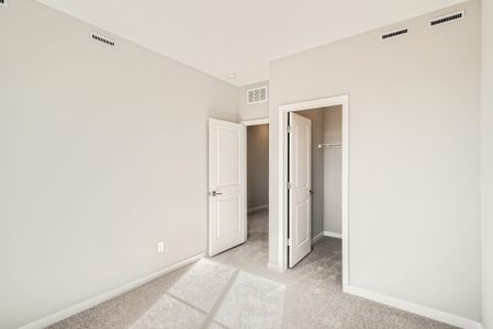 New construction Townhouse house 95 N Vandriver Place, Aurora, CO 80018 - photo 22 22