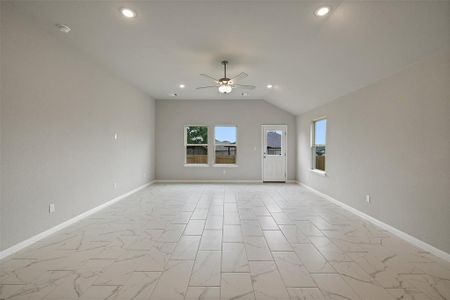 New construction Single-Family house 156 Woods Edge Ln, Georgetown, TX 78628 - photo 17 17