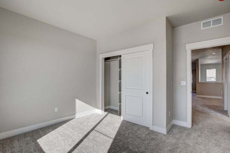 New construction Townhouse house 255 High Point Drive, Longmont, CO 80504 - photo 45 45