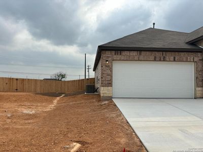 New construction Single-Family house 1413 Alleyton Court, Seguin, TX 78155 Alyssa Homeplan- photo 2 2