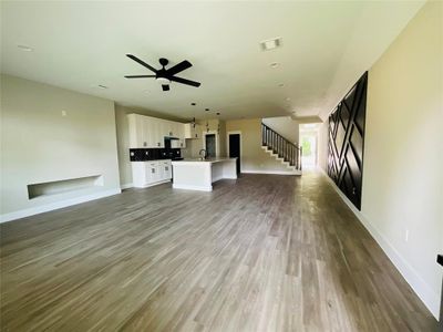 New construction Condo/Apt house 8119 Venus St Street, Houston, TX 77088 - photo 5 5