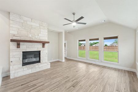 New construction Single-Family house 125 Claywood Drive, Glenn Heights, TX 75154 Dogwood III- photo 17 17