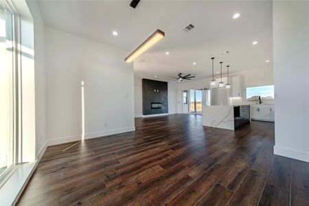 New construction Single-Family house 6201 Purple English Oak Court, Royse City, TX 75189 - photo 10 10