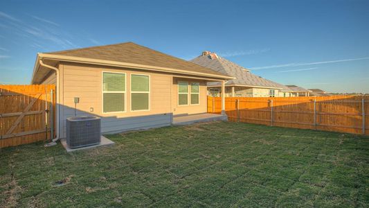New construction Single-Family house 735 Gladiola Loop, Kyle, TX 78640 - photo 21 21