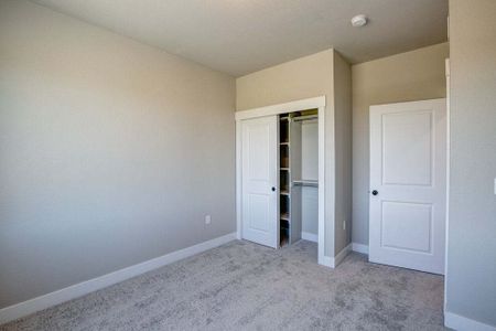 New construction Multi-Family house 330 High Point Drive, Longmont, CO 80504 - photo 29 29