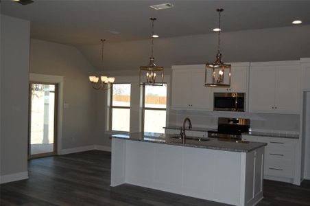 New construction Single-Family house 805 Haley Street, Springtown, TX 76082 - photo 8 8