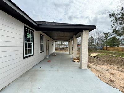 New construction Single-Family house 405 County Road 3566, Cleveland, TX 77327 - photo 2 2