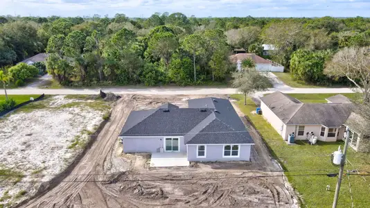 New construction Single-Family house 7816 105Th Court, Vero Beach, FL 32967 - photo 11 11