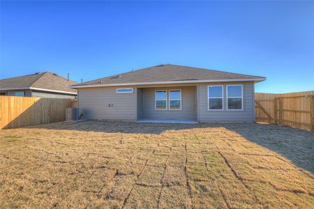 New construction Single-Family house 1061 Argonne Forest, Seguin, TX 78155 - photo 25 25