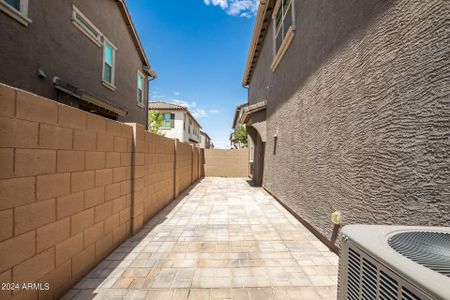 New construction Single-Family house 5824 W Encinas Lane, Phoenix, AZ 85043 - photo 40 40