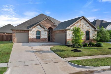 New construction Single-Family house 3428 Evergreen Way, Grand Prairie, TX 76065 - photo 2 2