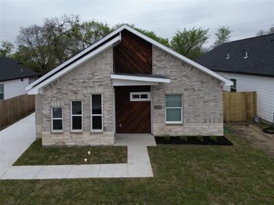 New construction Single-Family house 2426 Frank Henderson Jr Drive, Dallas, TX 75216 - photo 1 1