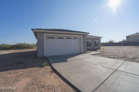 New construction Single-Family house 13425 S Burma Road, Arizona City, AZ 85123 - photo 2 2