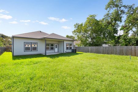 New construction Single-Family house 925 2Nd Street, Hempstead, TX 77445 - photo 23 23