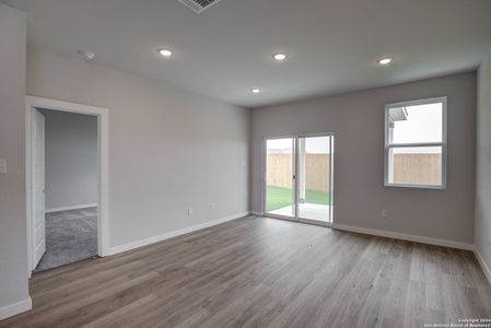 New construction Single-Family house 1431 Prynne Street, New Braunfels, TX 78130 Easton - 1388- photo 4 4