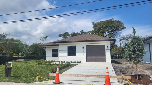 New construction Single-Family house 811 Sw 13Th Ct, Pompano Beach, FL 33060 - photo 1 1