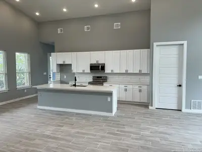 New construction Single-Family house 1652 Rimrock Cove, Spring Branch, TX 78070 - photo 3 3