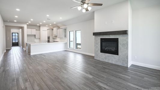 New construction Single-Family house 660 Vireos Street, New Braunfels, TX 78132 Design 2049W- photo 36 36