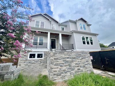 New construction Single-Family house 2311 Saxon Drive, Houston, TX 77018 - photo 0