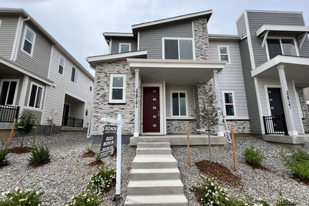 New construction Single-Family house 22814 E Tufts Avenue, Unit B, Aurora, CO 80015 Boston- photo 2 2