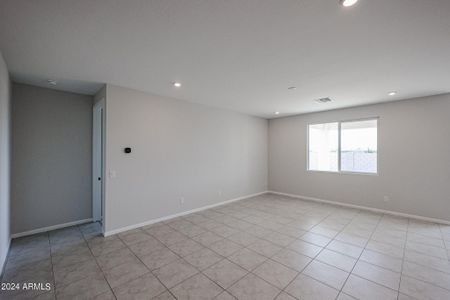 New construction Single-Family house 35685 W La Paz Street, Maricopa, AZ 85138 - photo 4 4