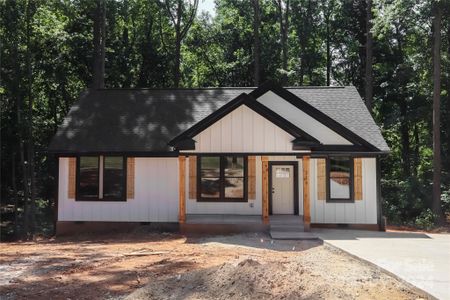 New construction Single-Family house 216 Briar Creek Road, Gastonia, NC 28056 - photo 0 0