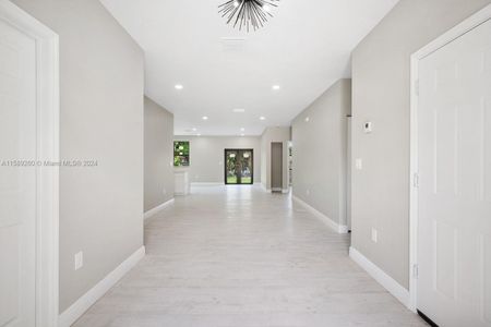 New construction Single-Family house 304 Nw 28Th Ter, Fort Lauderdale, FL 33311 - photo 4 4