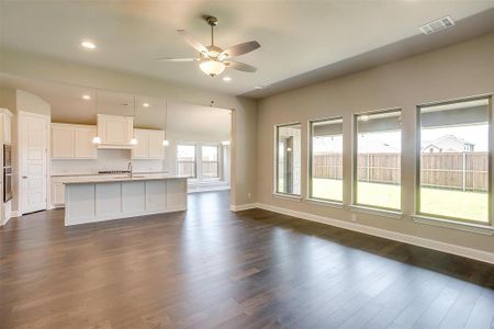 New construction Single-Family house 820 Cavalcade, Ferris, TX 75125 - photo 3 3