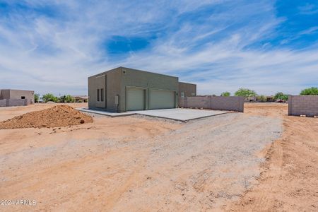 New construction Single-Family house 23016 W Peakview Road, Wittmann, AZ 85361 - photo 39 39