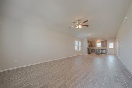 New construction Single-Family house 13104 Villa Sola Drive, Texas City, TX 77568 - photo 6 6