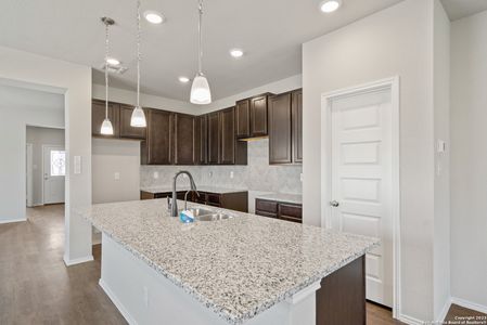 New construction Single-Family house 2655 Greenwell Ln, New Braunfels, TX 78130 The Summit- photo 6 6