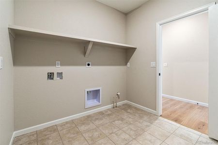 New construction Single-Family house 3558 N Duquesne Drive, Aurora, CO 80019 Sand Dune - with Basement- photo 17 17