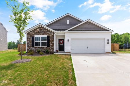 New construction Single-Family house 474 Silver Maple Drive, Fuquay Varina, NC 27526 - photo 0 0