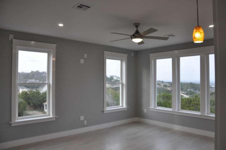 New construction Single-Family house 22108 Moulin Dr, Briarcliff, TX 78669 - photo 13 13