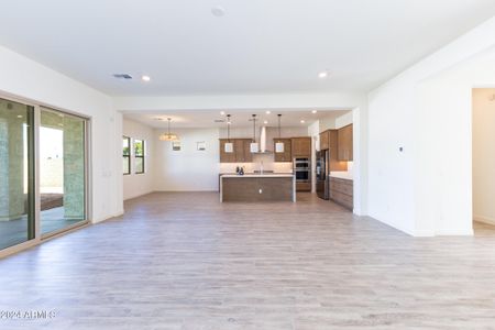 New construction Single-Family house 7550 W Gelding Drive, Peoria, AZ 85381 5524- photo 9 9