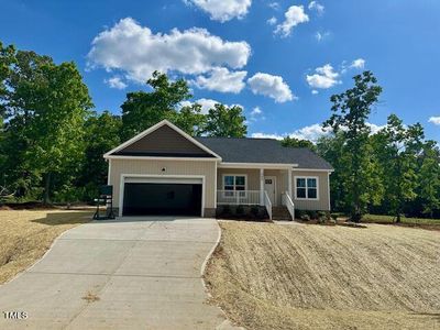 New construction Single-Family house 304 Dry Branch Drive, Kenly, NC 27542 - photo 1 1