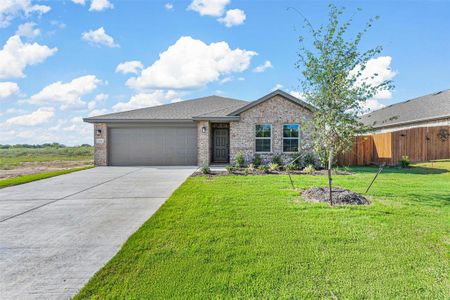 New construction Single-Family house 1406 Quail Creek Drive, Cleburne, TX 76033 Essex- photo 0