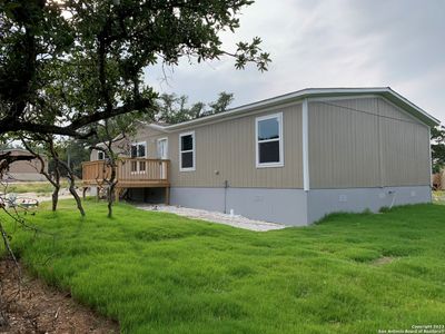 New construction Manufactured Home house 1071 Ramble Hills, Canyon Lake, TX 78133 - photo 2 2