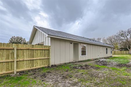 New construction Single-Family house 1305 Dove Ln, Lockhart, TX 78644 - photo 25 25