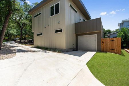 New construction Single-Family house 3602 Grant St, Unit 1, Austin, TX 78721 - photo 34 34