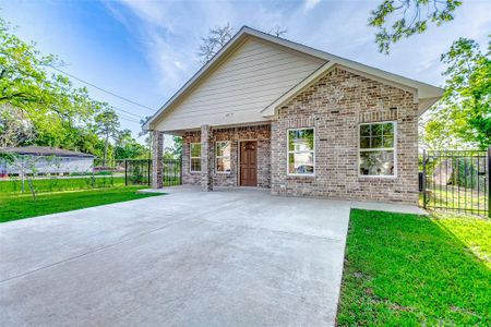 New construction Single-Family house 8718 Peachtree Street, Houston, TX 77016 - photo 14 14