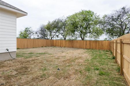 New construction Single-Family house 936 Paddock Lane, Georgetown, TX 78626 - photo 28 28