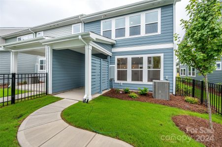 New construction Townhouse house 10215 Mamillion Drive, Huntersville, NC 28078 The Gardengate- photo 29 29