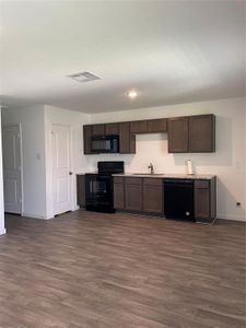 New construction Single-Family house 9822 Emerald Stone Way, Conroe, TX 77306 - photo 2 2