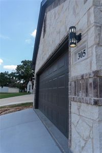 New construction Single-Family house 305 Titus Drive, Springtown, TX 76082 - photo 4 4