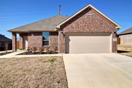 New construction Single-Family house 4008 Bendale Road, Benbrook, TX 76116 - photo 0