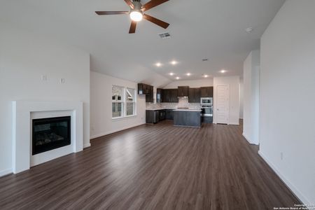 New construction Single-Family house 459 Orchard Way, New Braunfels, TX 78132 Hamilton- photo